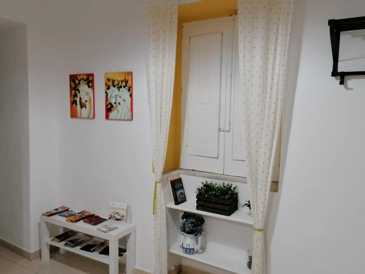 Daste House- Castello Ursino Apartment Catania Italy